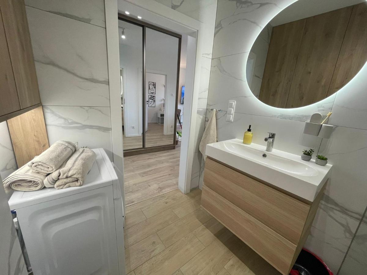 Apartament Kameralis Old Town - Klimatyzacja - Balkon - Winda Elblag Eksteriør bilde